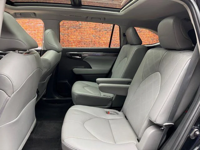 2023 Toyota Highlander Platinum - Photo 23