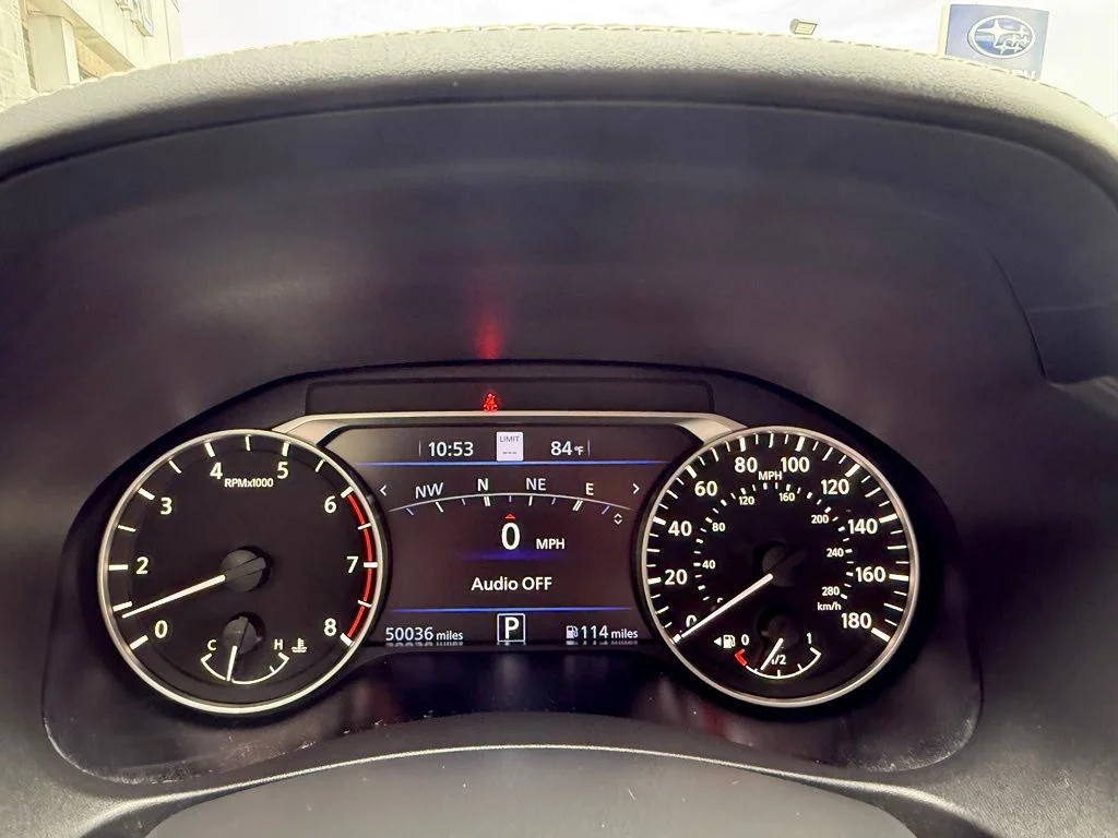Used 2023 Blue Nissan 2.0 SR image 21