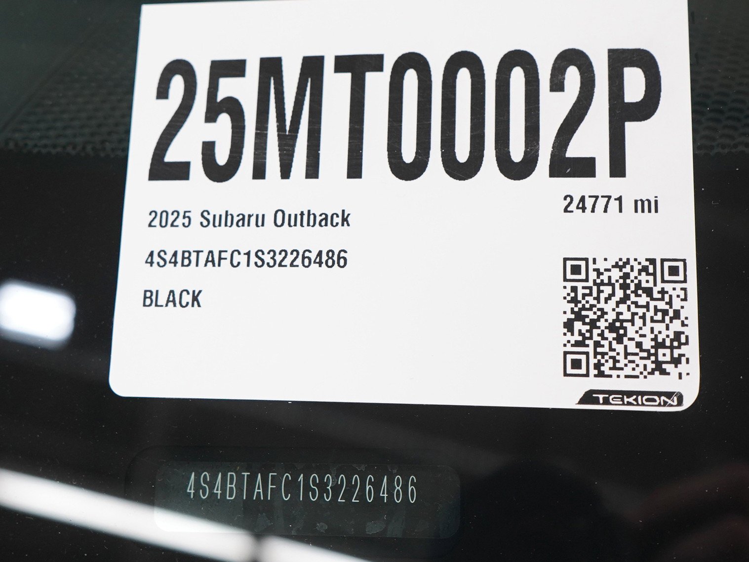 Used 2025 Crystal Black Pearl Subaru Premium image 30