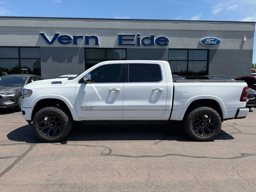 2022 RAM 1500 Limited 4x4 Crew Cab 5'7's photo