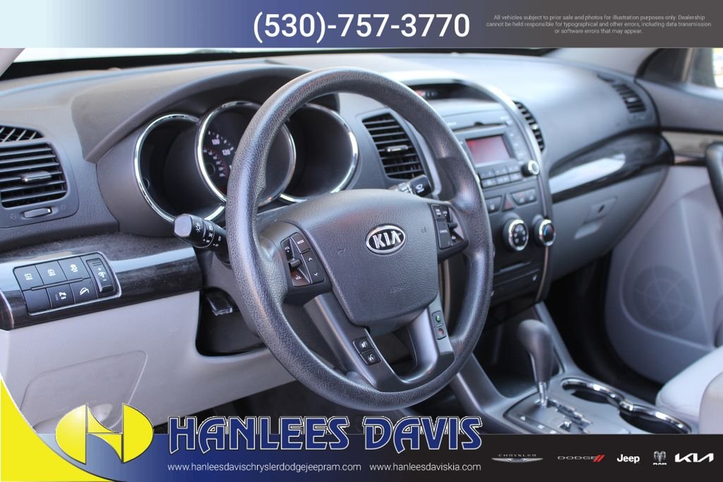 Used 2012 Black Kia LX image 11