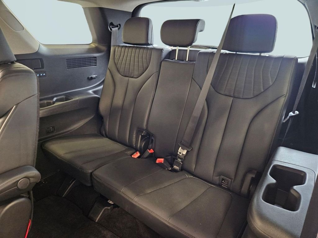 Used 2023 Abyss Black Pearl Hyundai Limited image 24