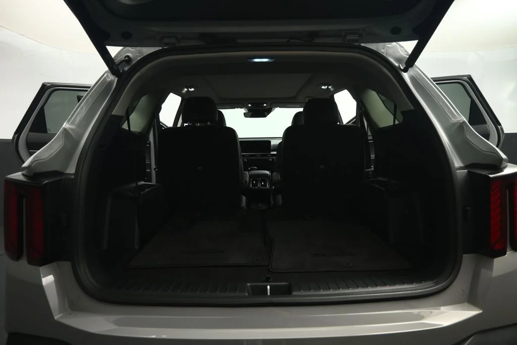 Certified Used 2024 Gray Kia EX image 63