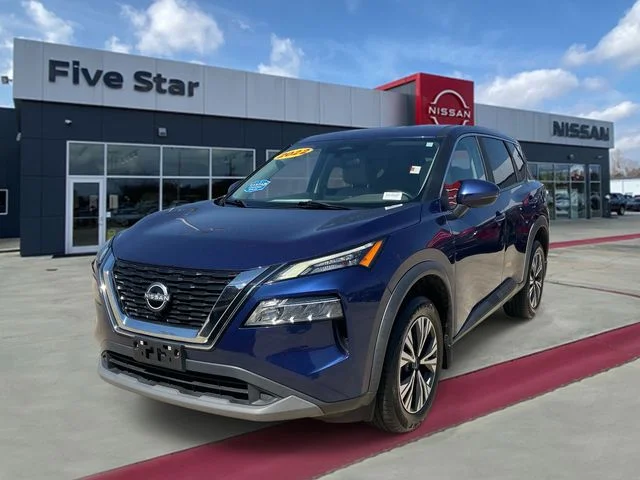 Used 2022 Blue Nissan SV image 3