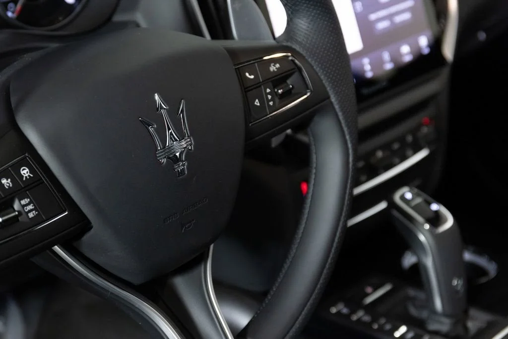 Used 2023 White Maserati Modena image 19