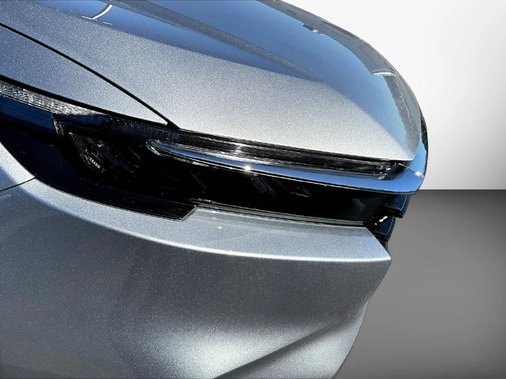 New 2027 Solar Silver Metallic Honda EX-L AWD image 32