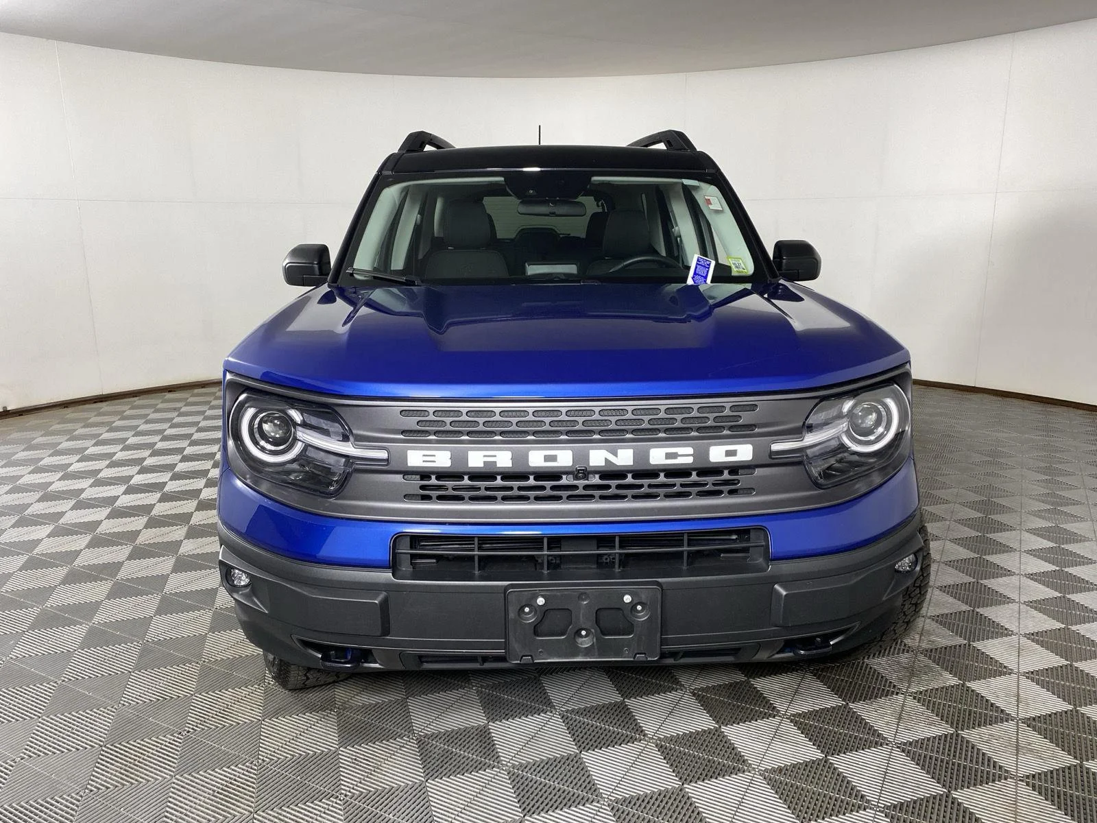 Used 2024 Atlas Blue Ford Badlands image 5