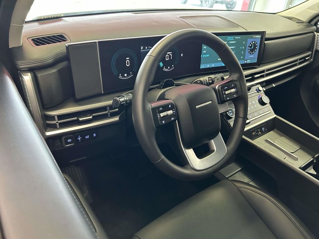 Used 2026 White Hyundai SEL image 11