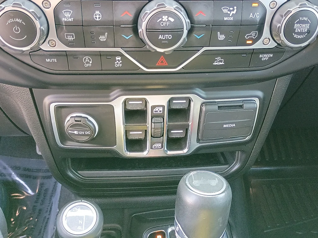 Used 2023 Bright White Clear Coat Jeep Sahara image 25