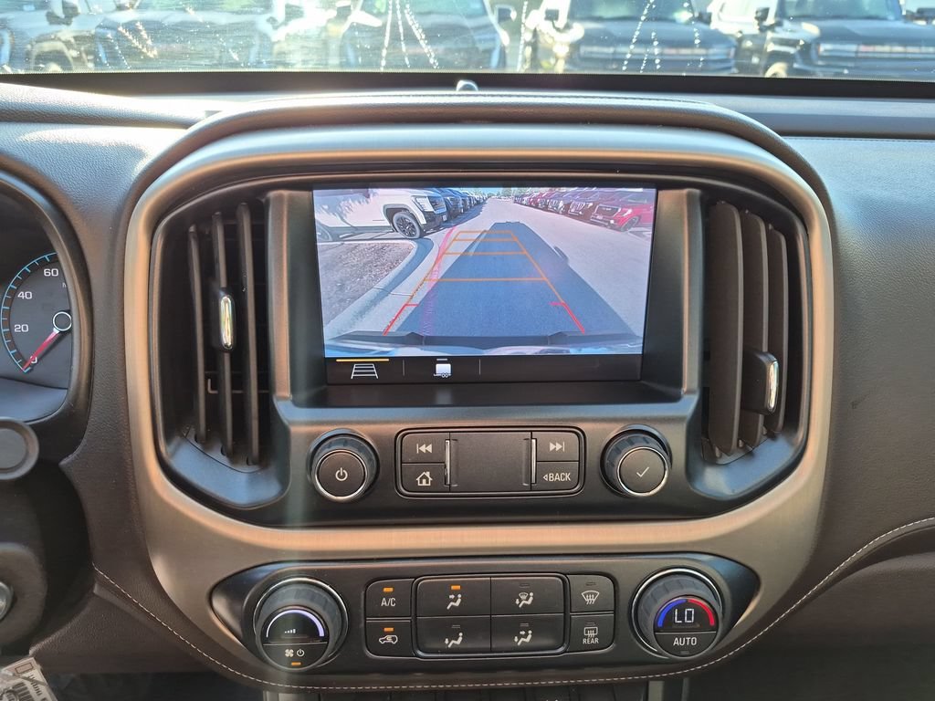 Used 2022 Summit White GMC Denali image 30