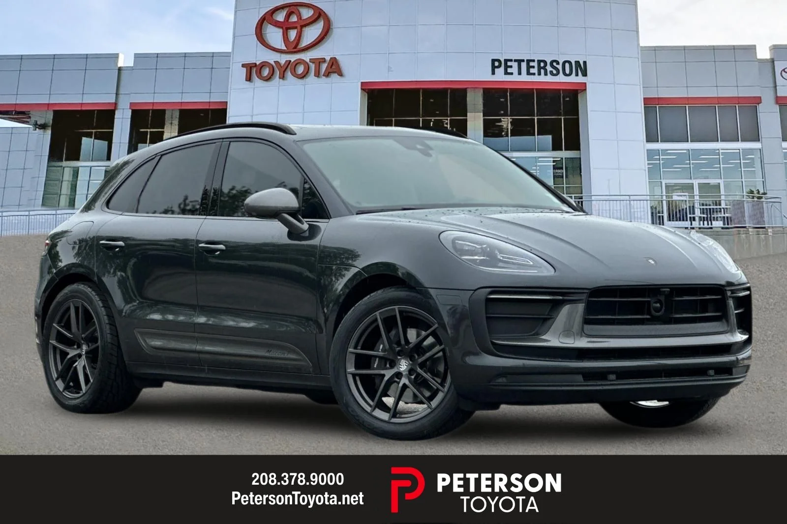 2023 Porsche Macan T