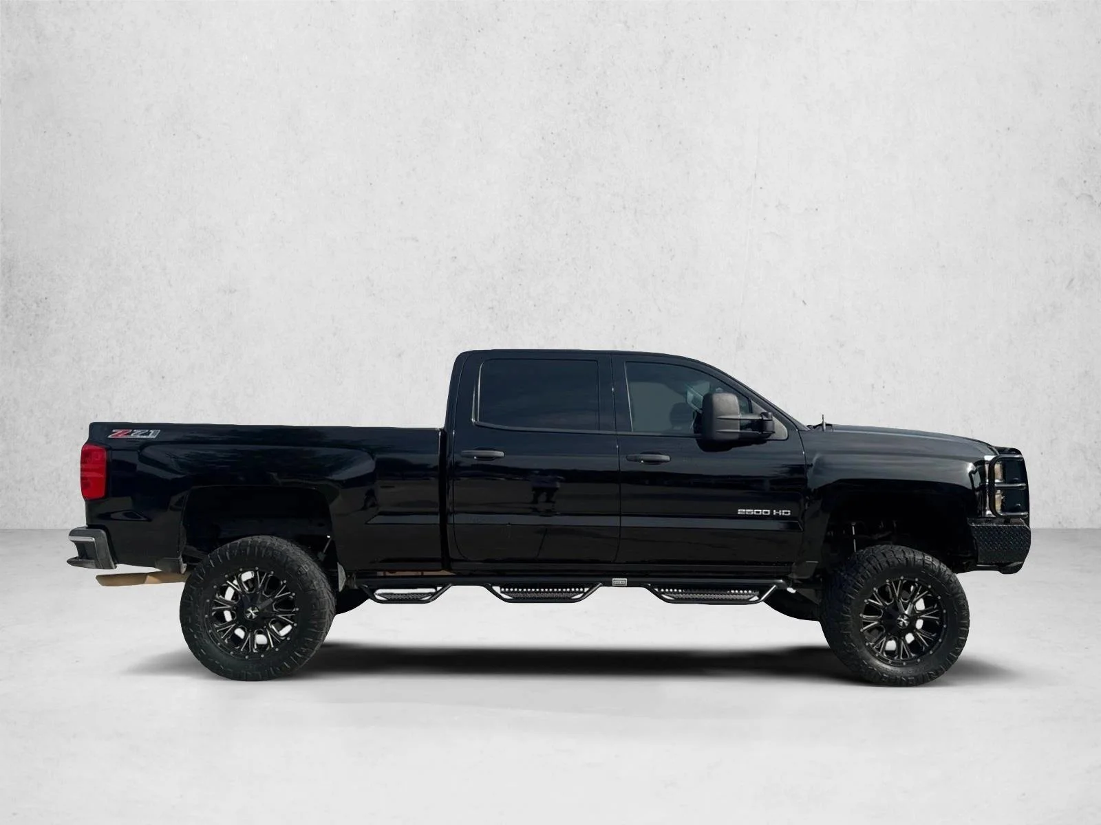 Used 2015 Black Chevrolet LT image 4
