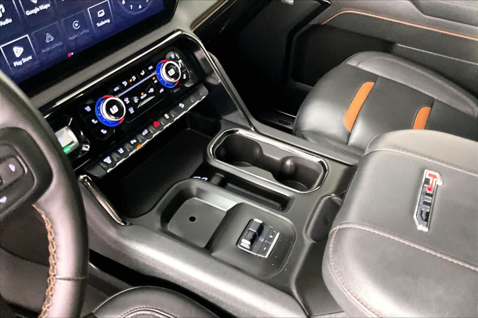 2025 GMC Sierra 3500HD AT4 - Photo 15