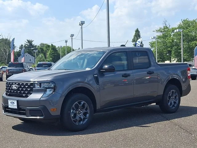New 2026 Carbonized Gray Metallic Ford XLT image 2