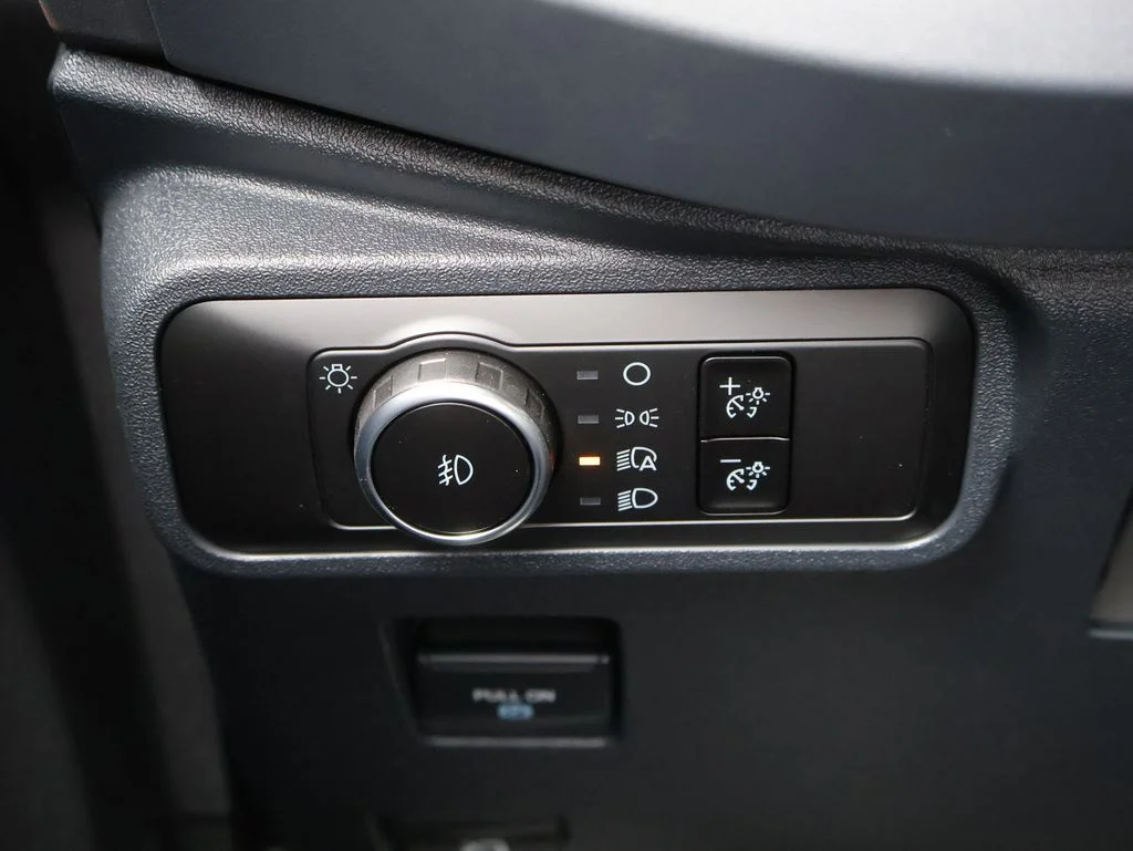 New 2026 Avalanche Gray Ford Badlands® image 30
