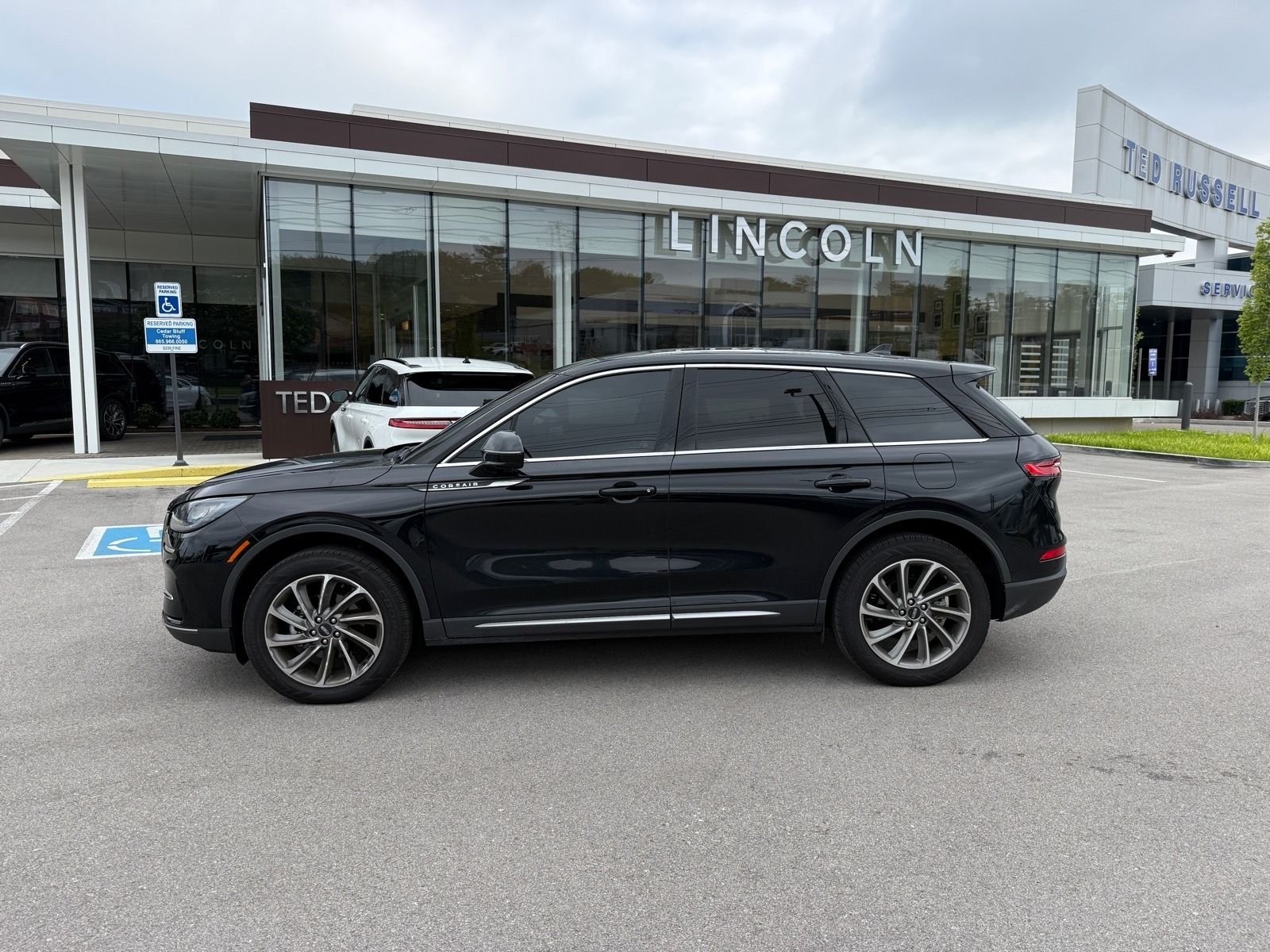 Certified Used 2024 Black Metallic Lincoln Premiere image 3