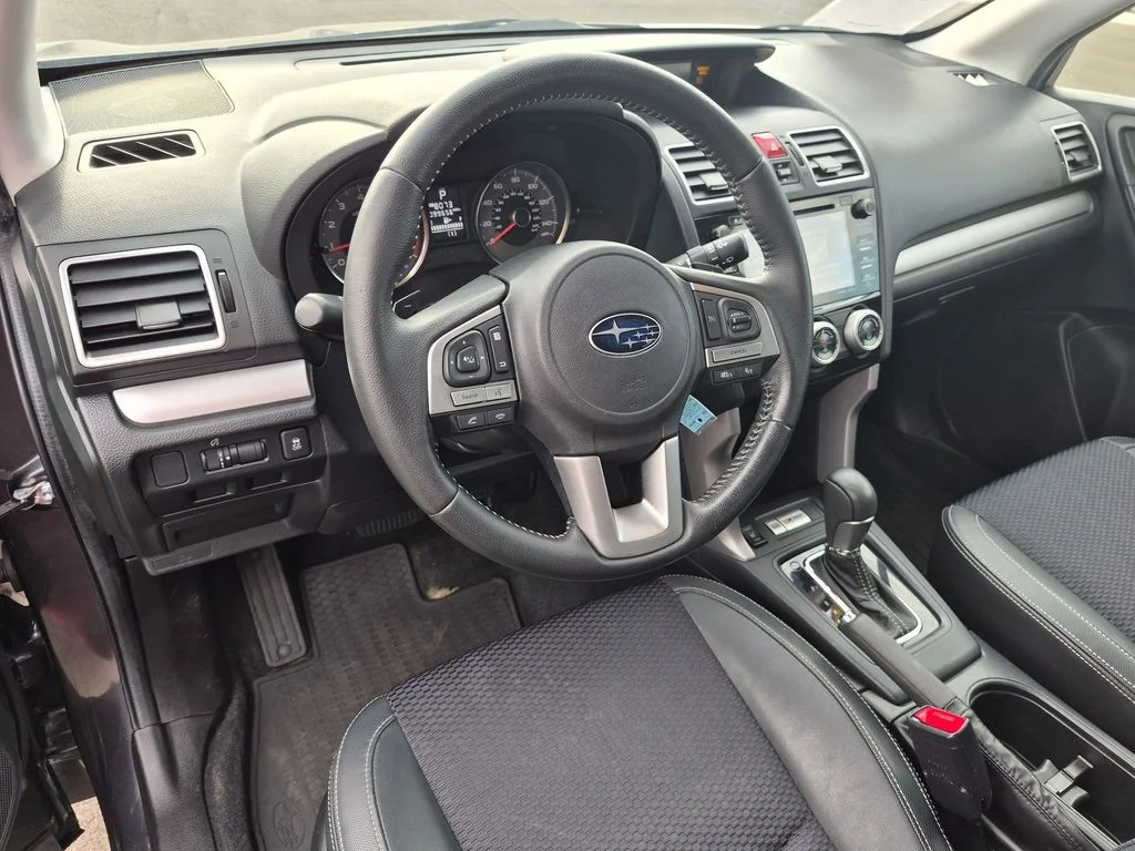 Used 2018 Dark Gray Metallic Subaru Premium image 10