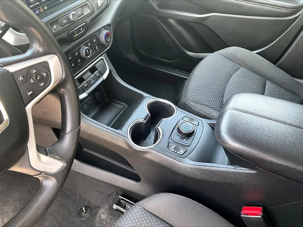 Used 2023 Silver GMC SLE image 16