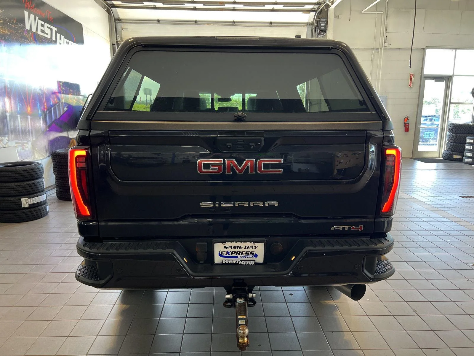 Used 2024 Titanium Rush Metallic GMC AT4 image 7