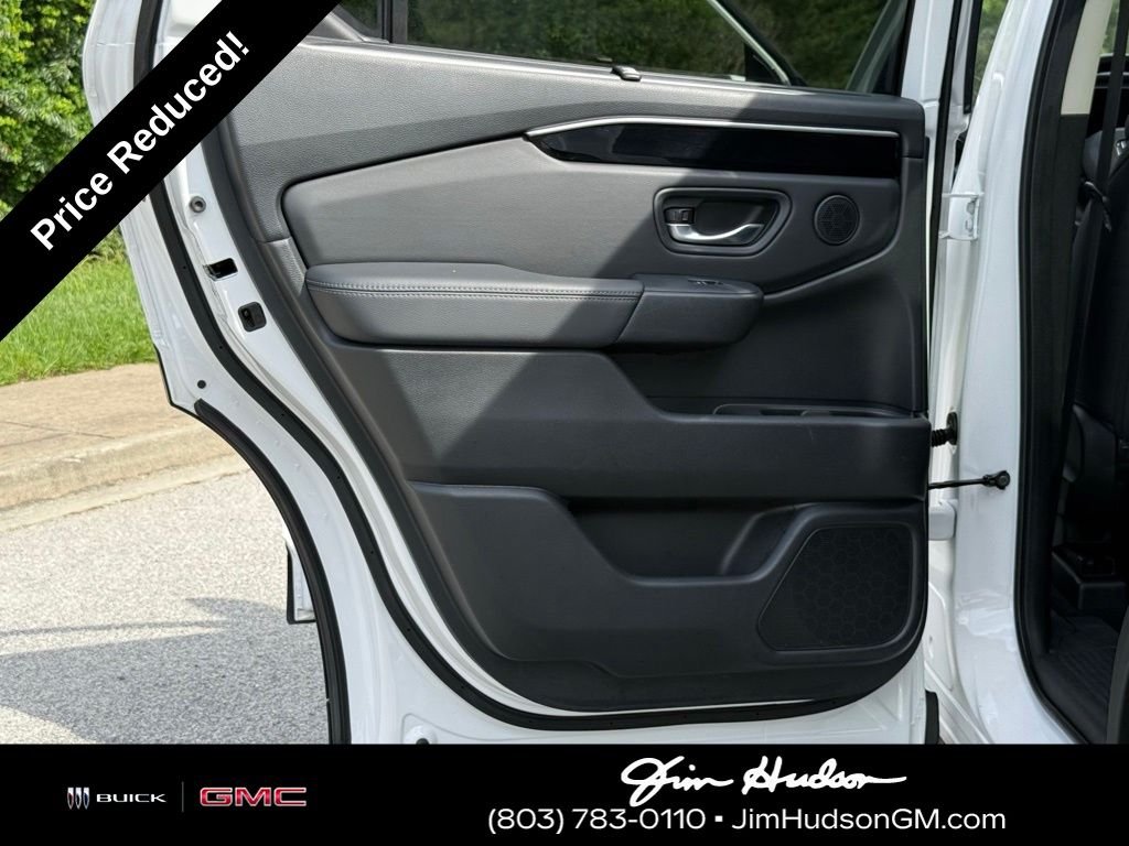 Used 2023  Honda Touring image 25