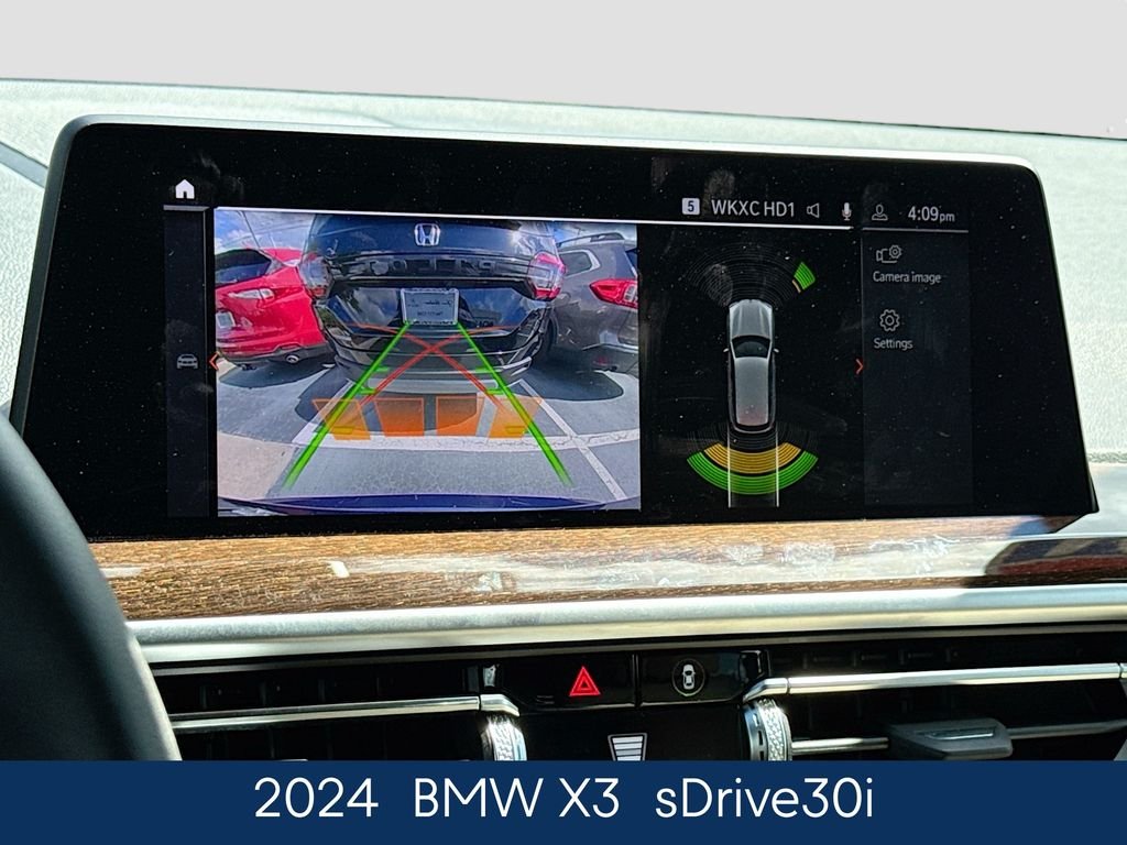 Used 2024 Blue BMW sDrive30i image 30