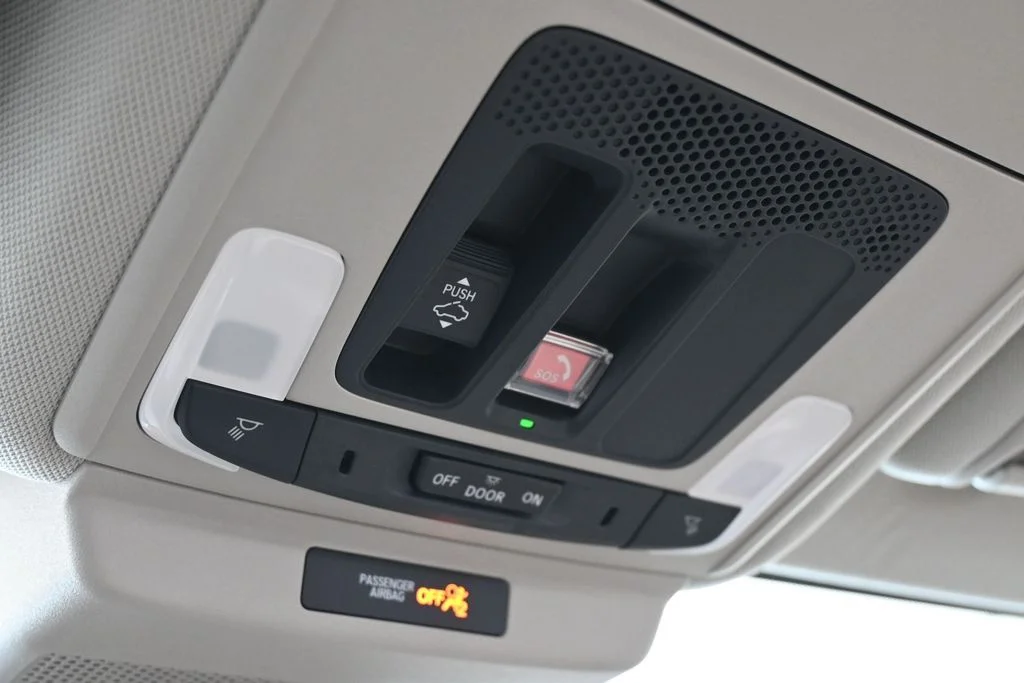 Used 2025 Gray Honda SE image 23