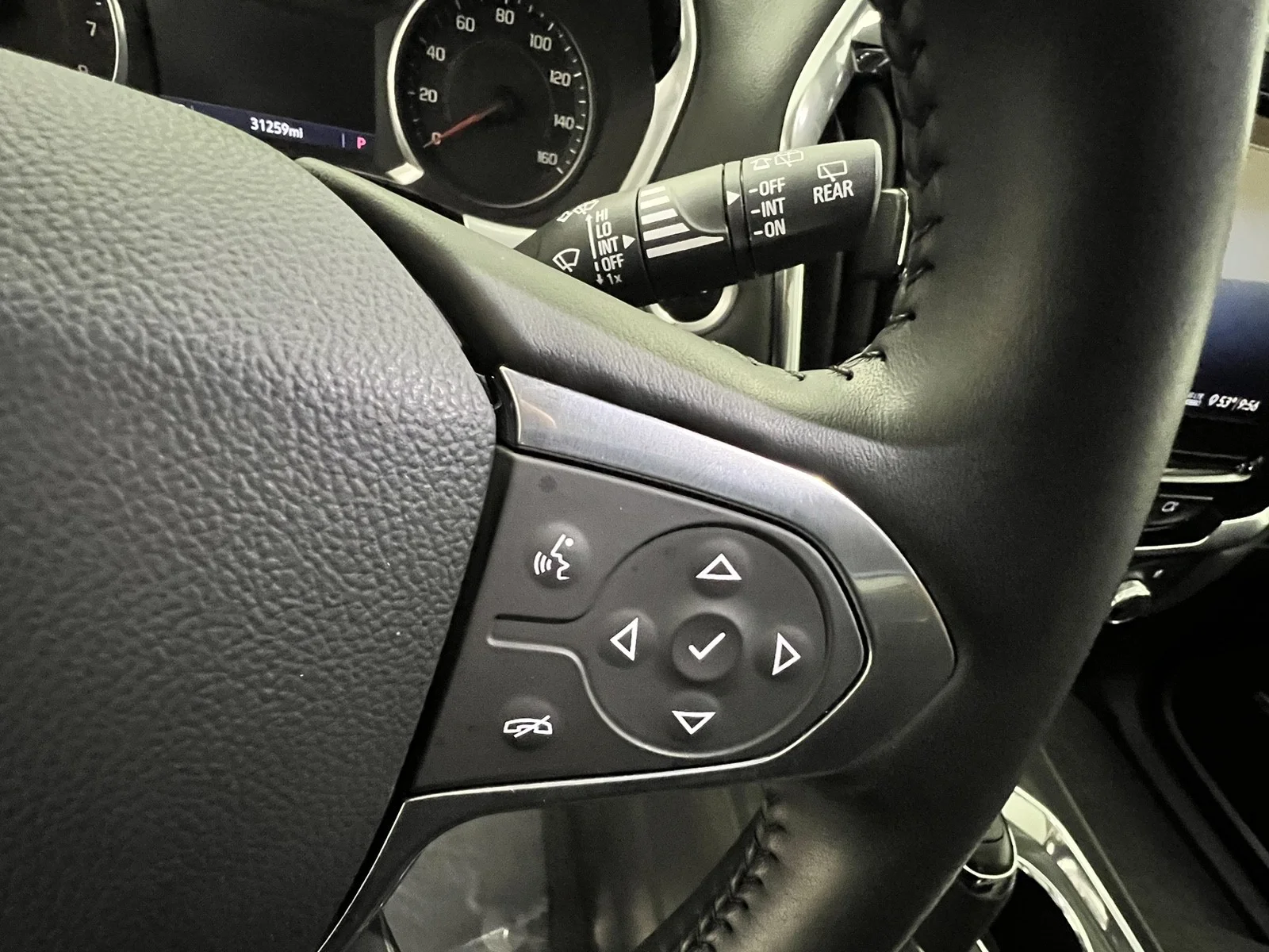 Used 2020 Summit White Chevrolet Premier image 18