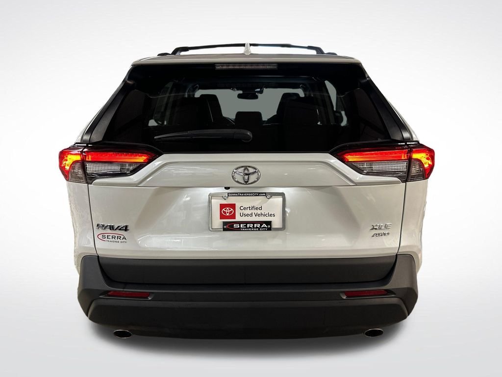 Used 2024 Beige Toyota XLE Premium image 4