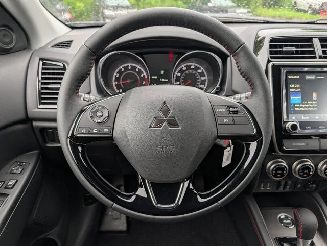 New 2026 Mercury Gray Metallic Mitsubishi 2.0 LE image 7