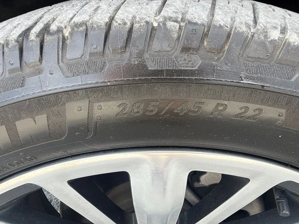 Used 2022 White Jeep Series III image 32