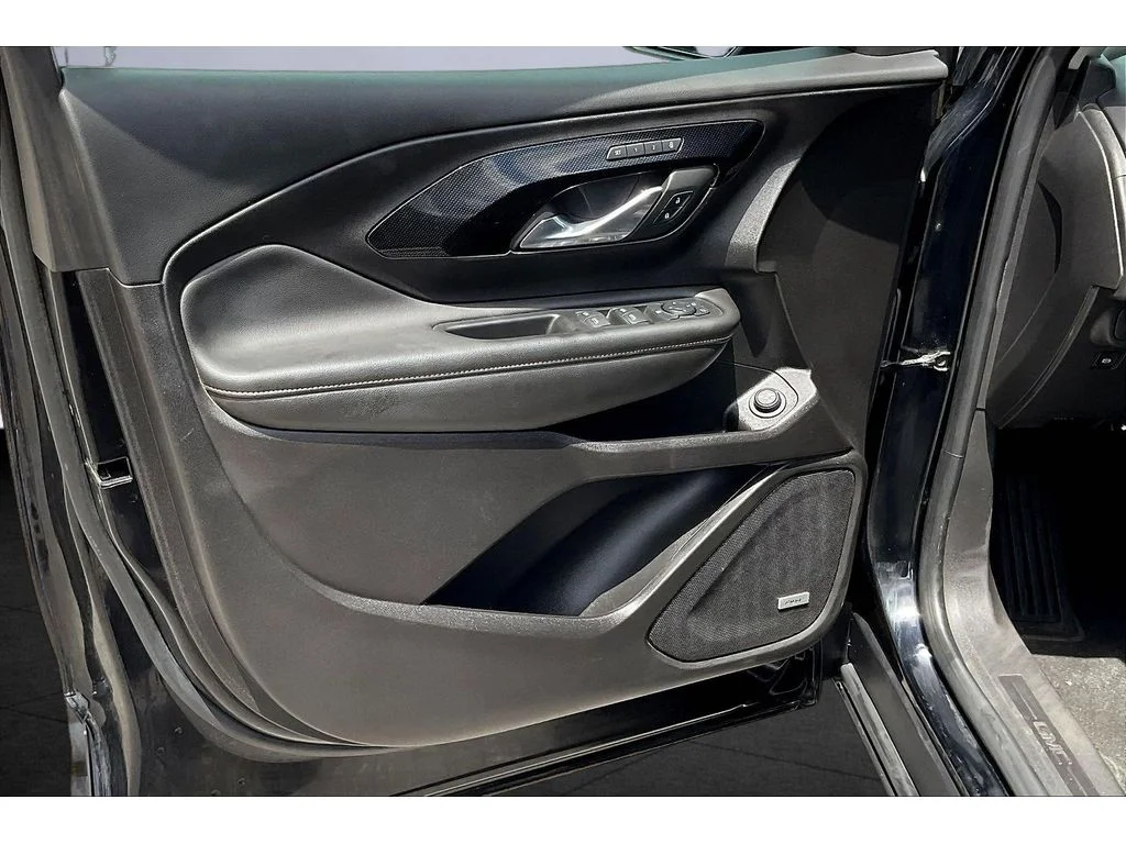 Used 2024 Ebony Twilight Metallic GMC AT4 image 16
