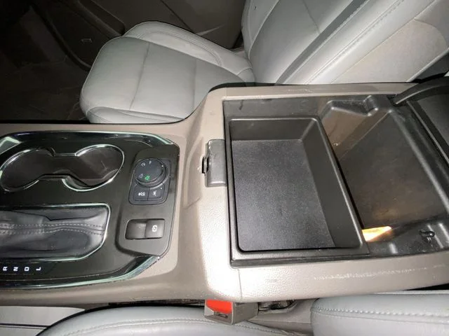 Used 2021 Red Chevrolet Premier image 21