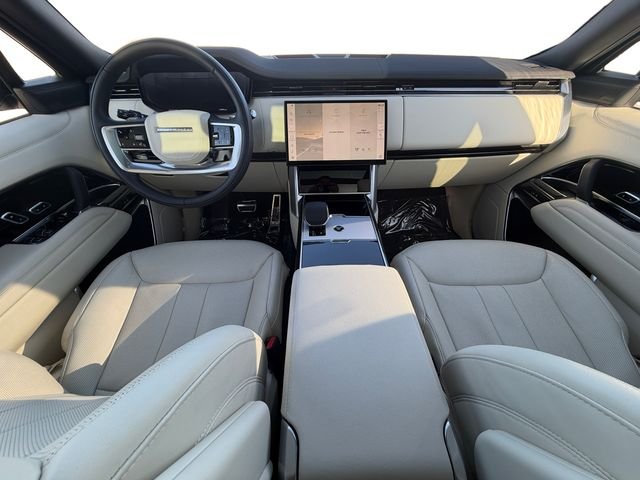 Used 2025 Carpathian Grey Premium Metallic Land Rover SE image 12