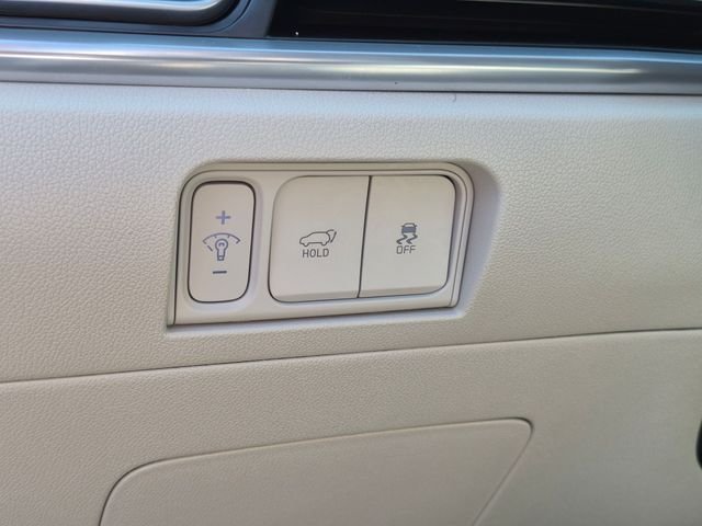 Certified Used 2024 White Kia X-Line SX image 17