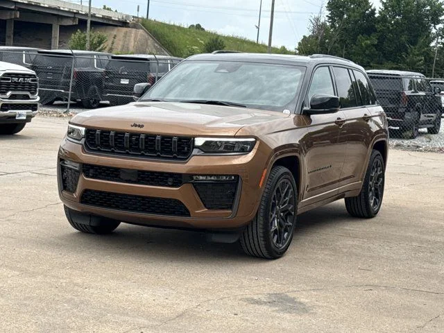 New 2026 Copper Shino Metallic Clear-Coat Exterior Paint Jeep Summit image 13