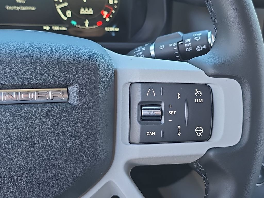 New 2026 Carpathian Grey Land Rover X-Dynamic SE image 18