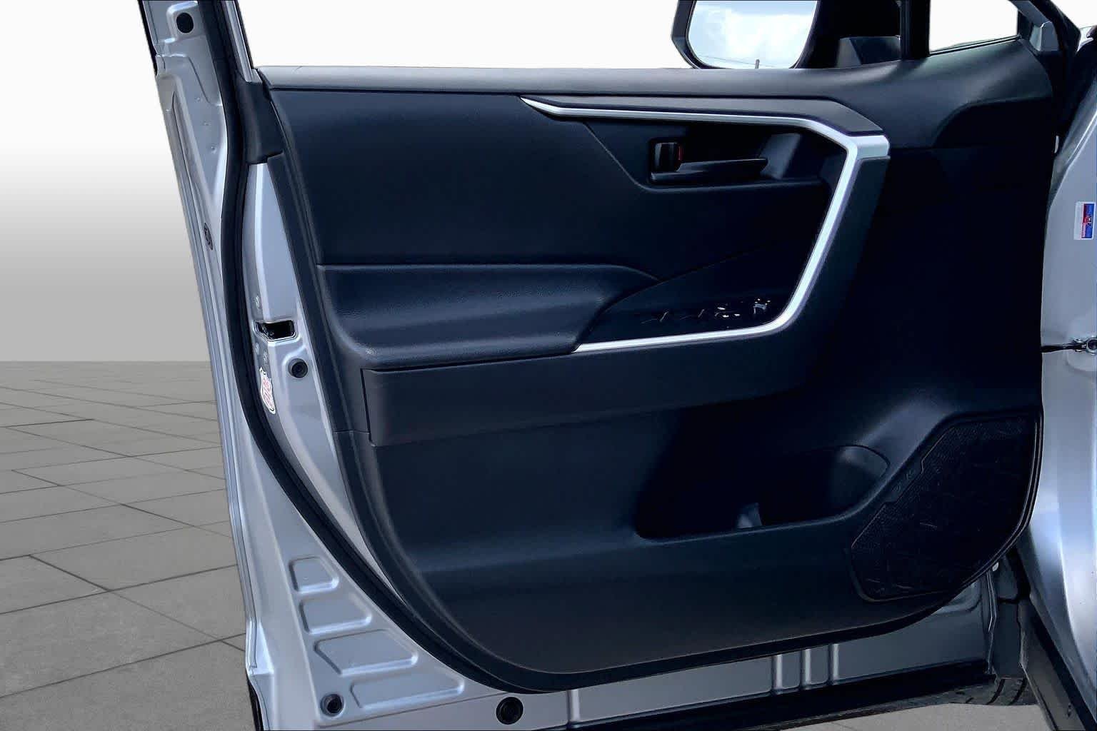 Used 2024 Silver Sky Metallic Toyota LE image 21