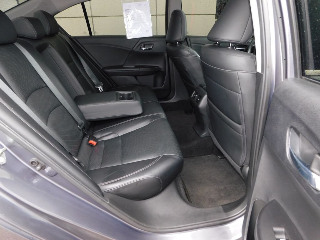 Used 2015 Gray Honda EX-L image 22