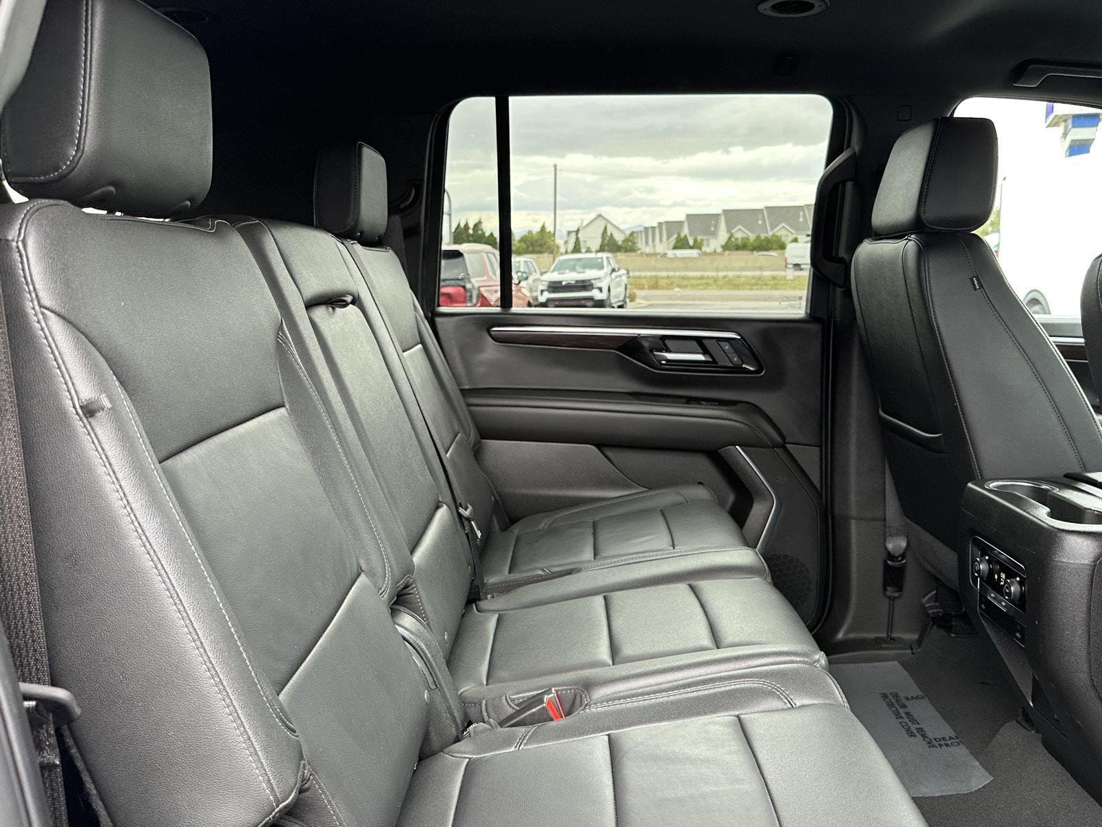 2026 Chevrolet Suburban Z71 - Photo 39