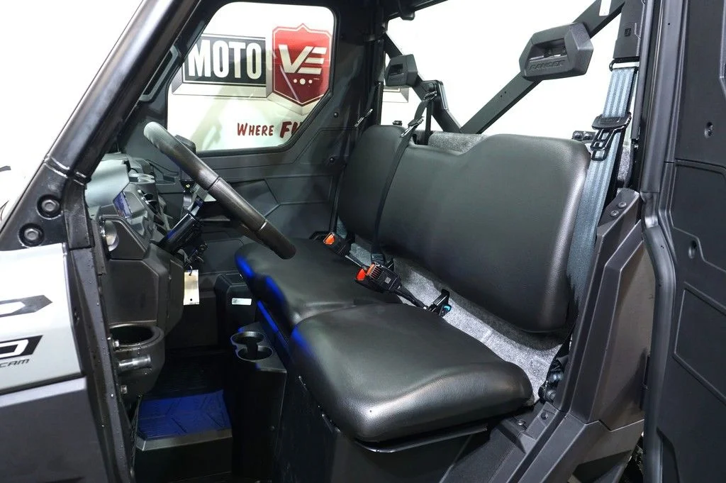 New 2027 AVALANCHE GRAY Polaris Cab image 6