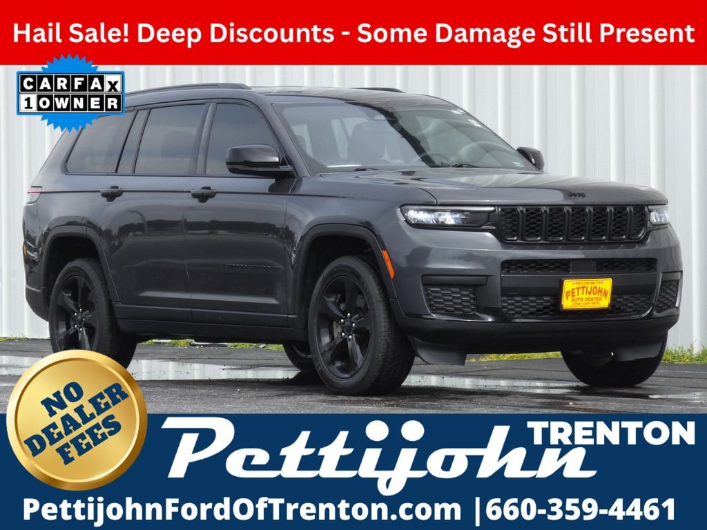 Used 2023 Gray Jeep Altitude image 1