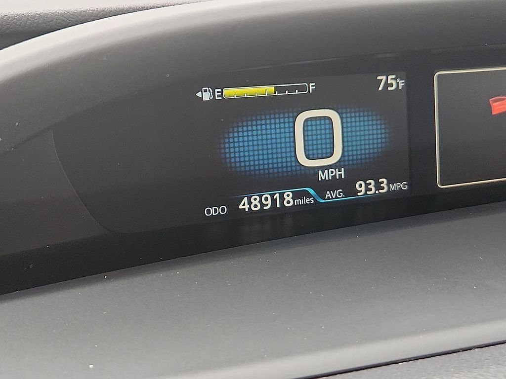 Used 2021 Magnetic Gray Metallic Toyota XLE image 20