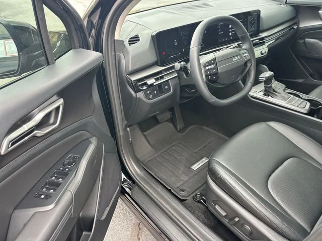 Used 2026 Black Kia EX image 9