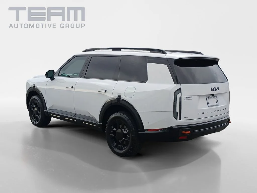 Used 2027 White Kia X-Pro SX-Prestige image 5