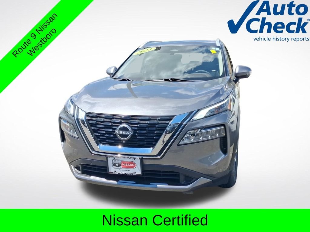 Used 2023 Gray Nissan SL image 4