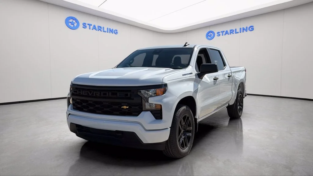 Used 2024 Summit White Chevrolet Custom image 2