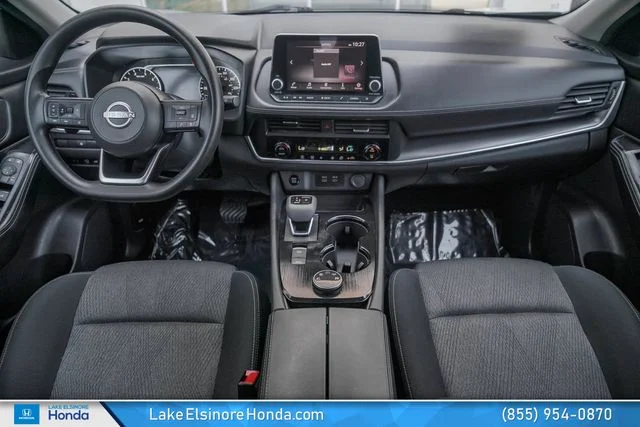 Used 2024 White Pearl Nissan SV image 19
