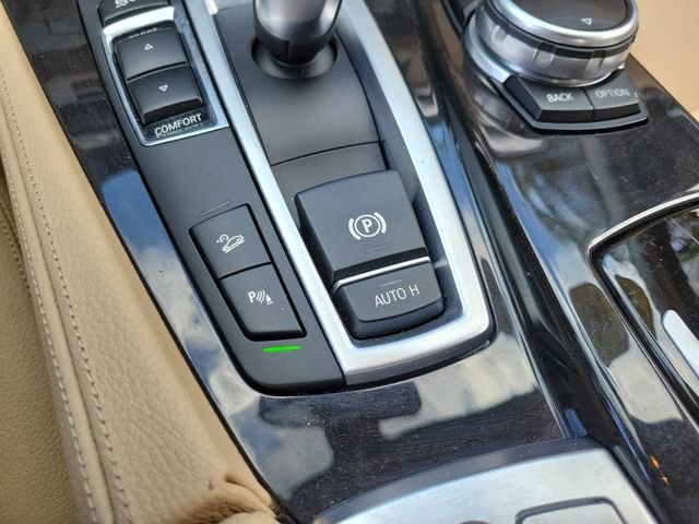 Used 2014 Black BMW 535i xDrive image 31