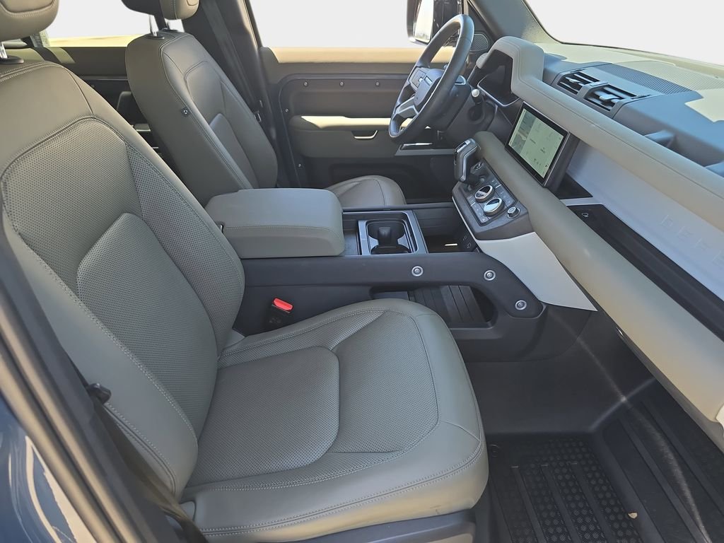 Certified Used 2023 Blue Land Rover S image 10