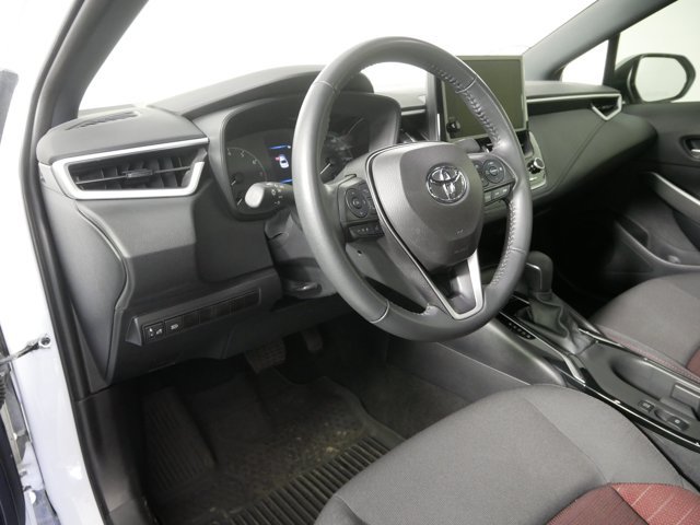 Used 2025 Wind Chill Pearl Toyota SE image 10